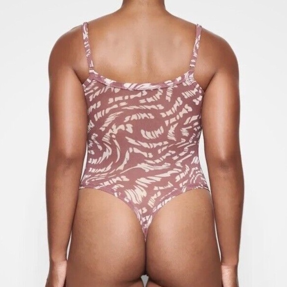 Skims size XS Summer Mesh Logo Sheer Thong Bodysuit Sexy Body Suit - Picture 3 of 9